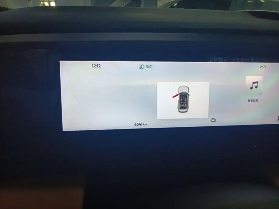 Geely Galaxy L7 2025 EM-i 115km Exploration+ Edition — миниатюра 15