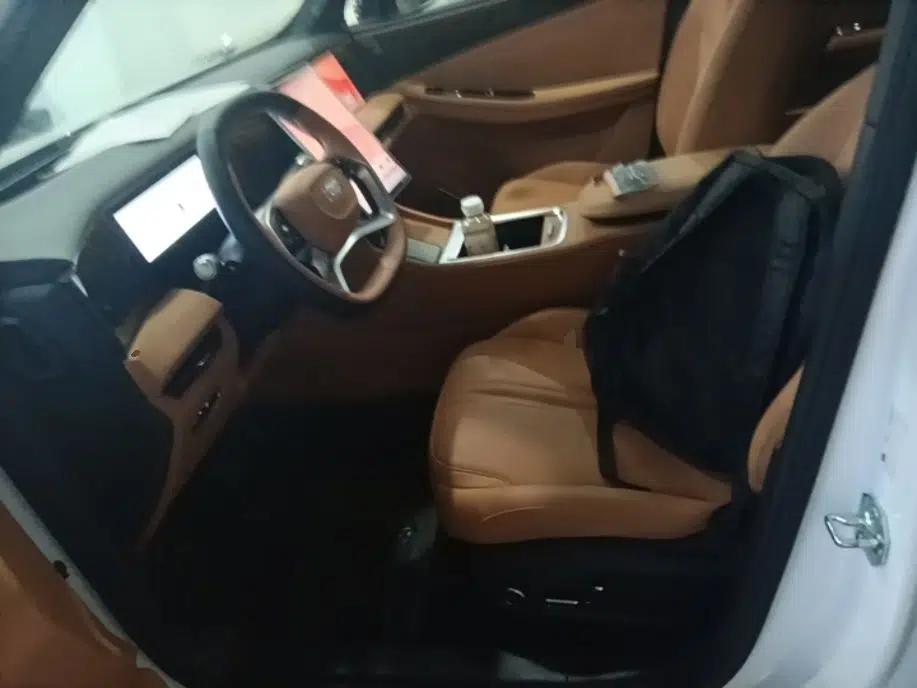 Geely Galaxy L7 2025 EM-i 115km Exploration+ Edition — миниатюра 18