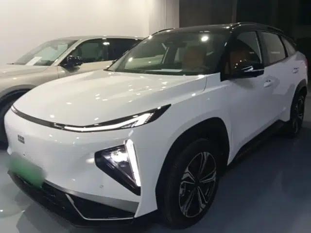 Geely Galaxy L7 2025 EM-i 115km Exploration+ Edition