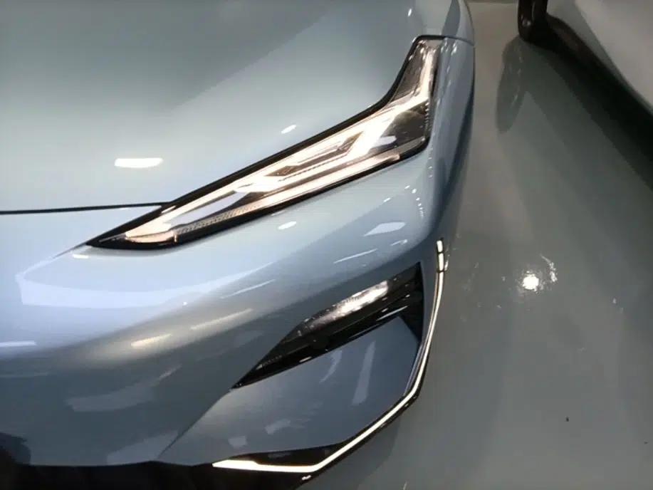 Geely Galaxy E8 2025 620 km All-Wheel Drive Starship LiDAR-Enabled Intelligent Driving Version — миниатюра 9