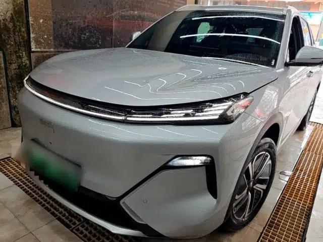 Geely Galaxy Xingjian 7 EM-i 2025 120km Navigator Edition