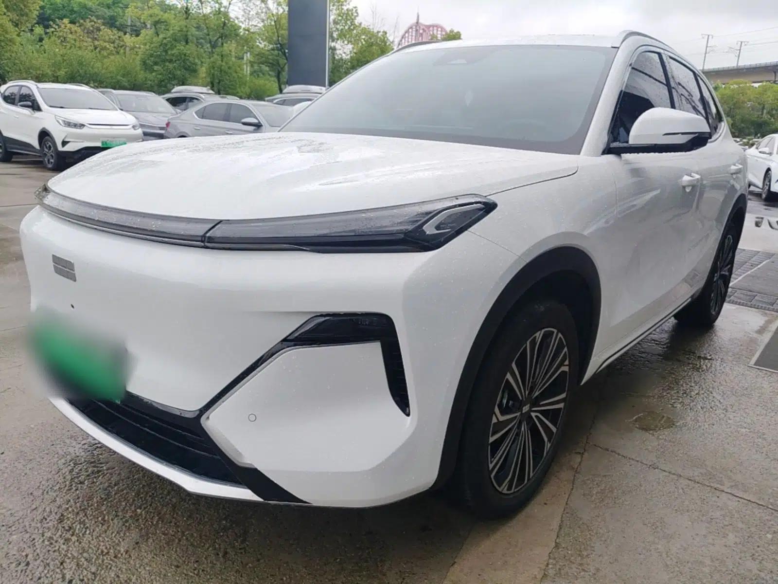 Geely Galaxy Xingjian 7 EM-i 2025 120km Navigator Edition — миниатюра 1