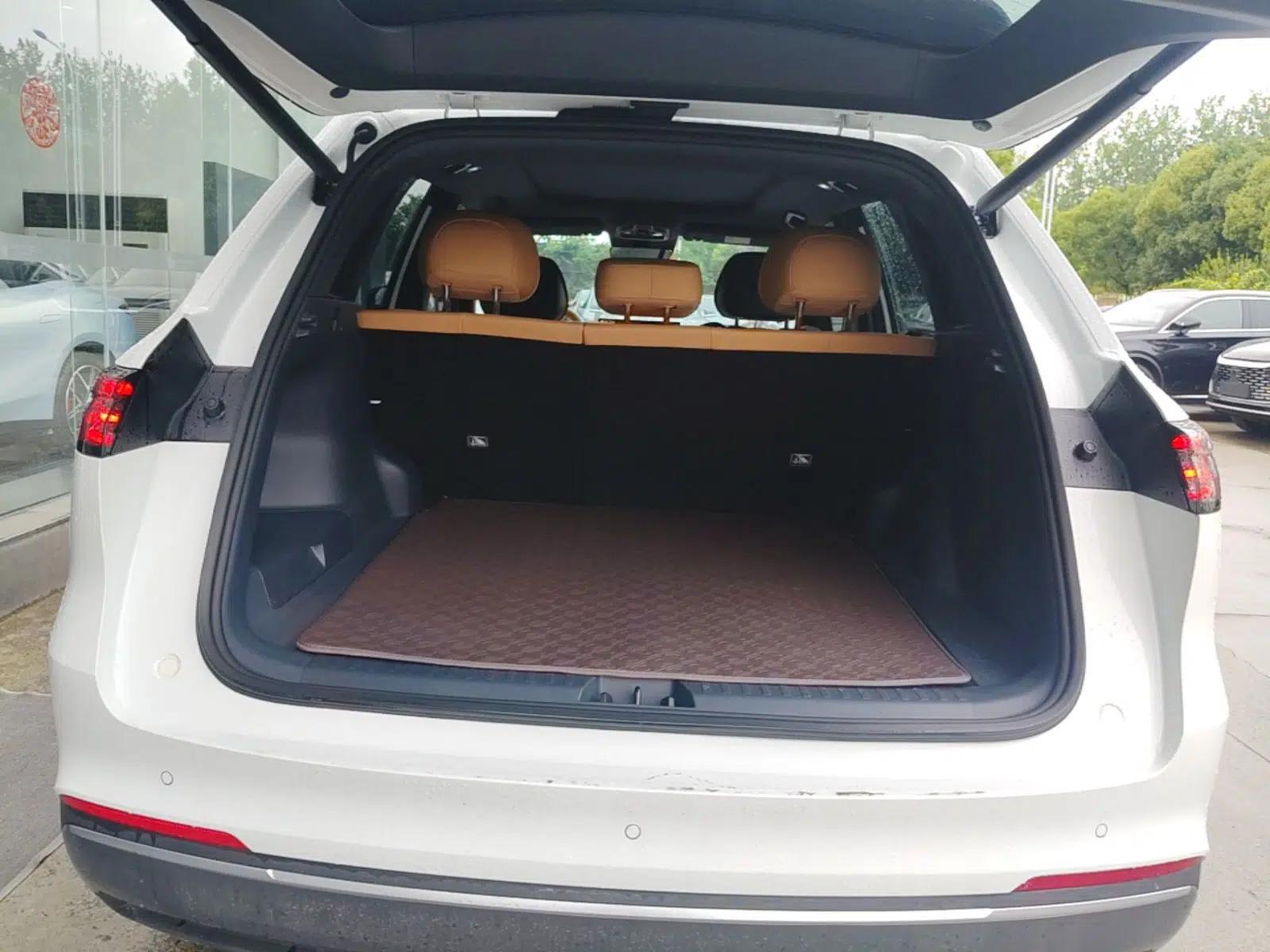 Geely Galaxy Xingjian 7 EM-i 2025 120km Navigator Edition — миниатюра 21