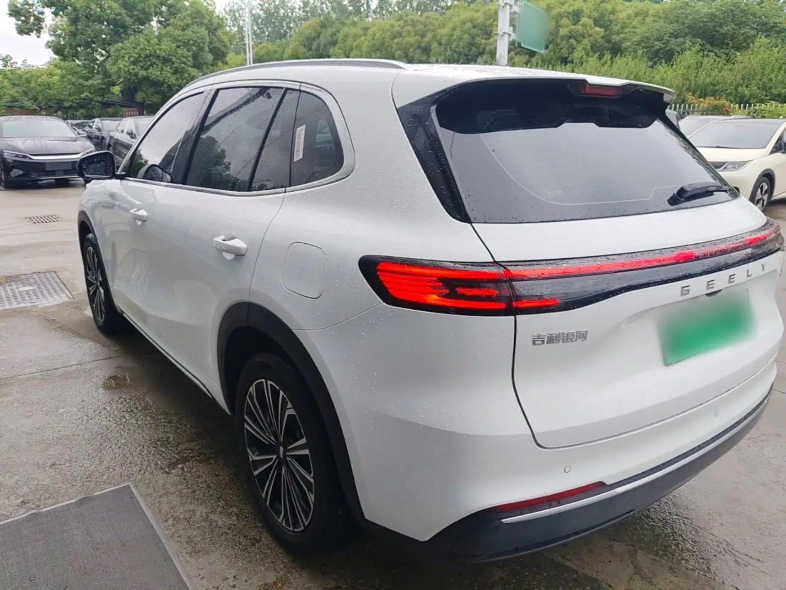 Geely Galaxy Xingjian 7 EM-i 2025 120km Navigator Edition — миниатюра 7