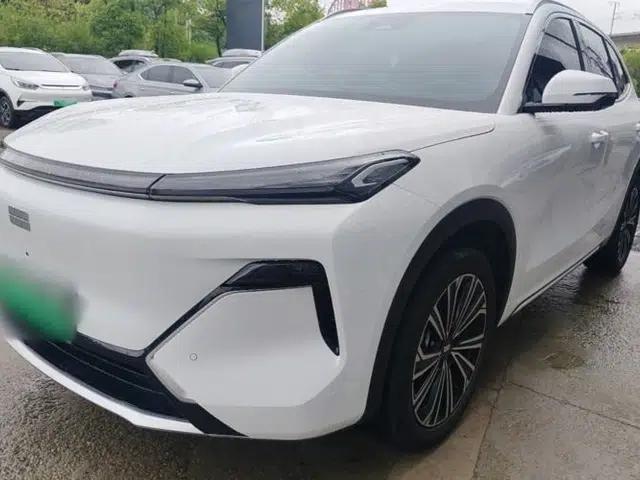 Geely Galaxy Xingjian 7 EM-i 2025 120km Navigator Edition