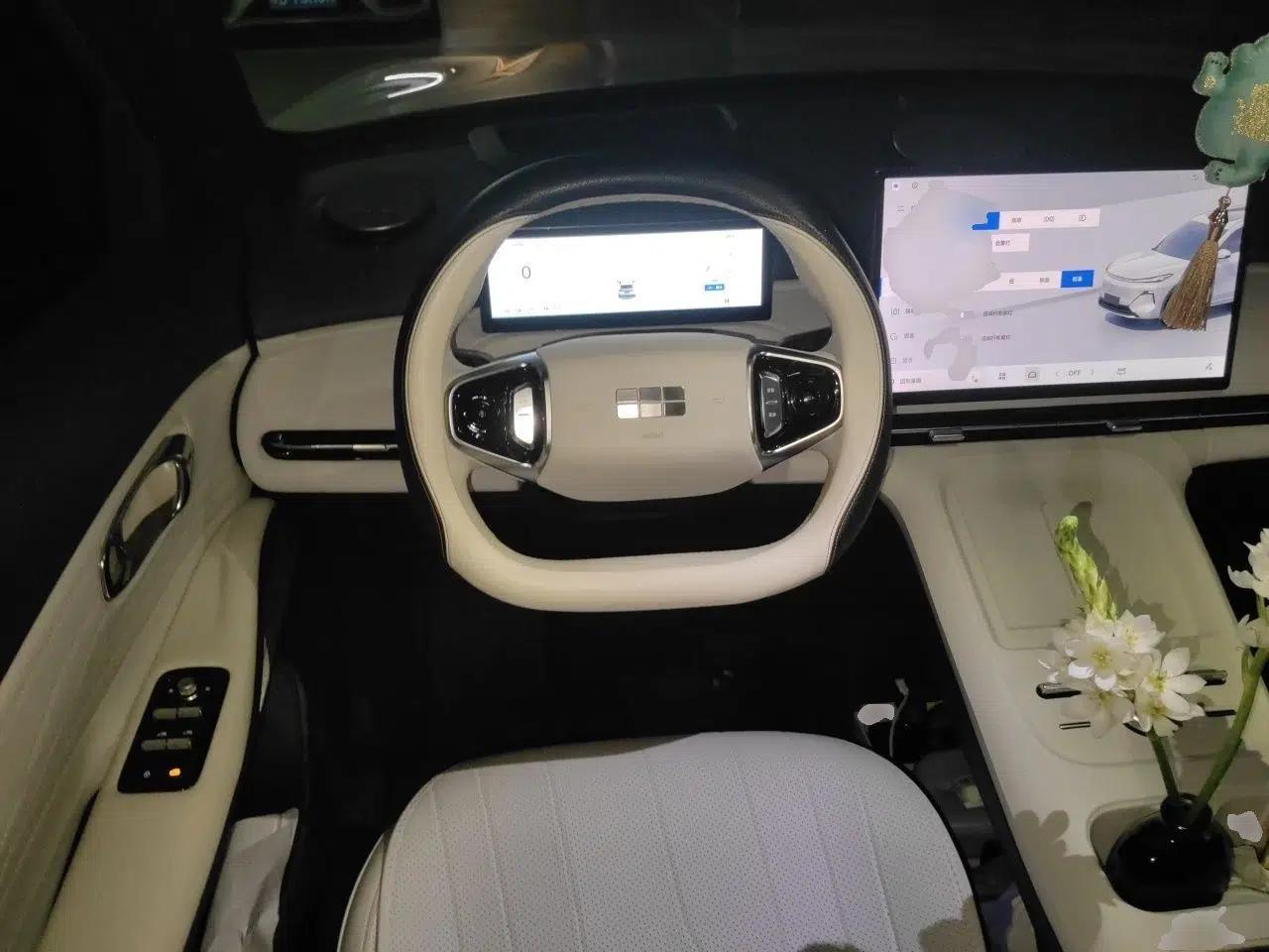 Geely Galaxy Xingjian 7 EM-i 2025 120km Exploration+ Version — миниатюра 11
