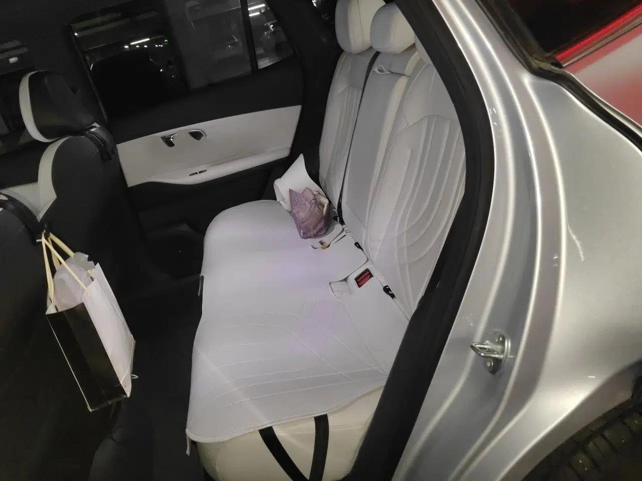 Geely Galaxy Xingjian 7 EM-i 2025 120km Exploration+ Version — миниатюра 18