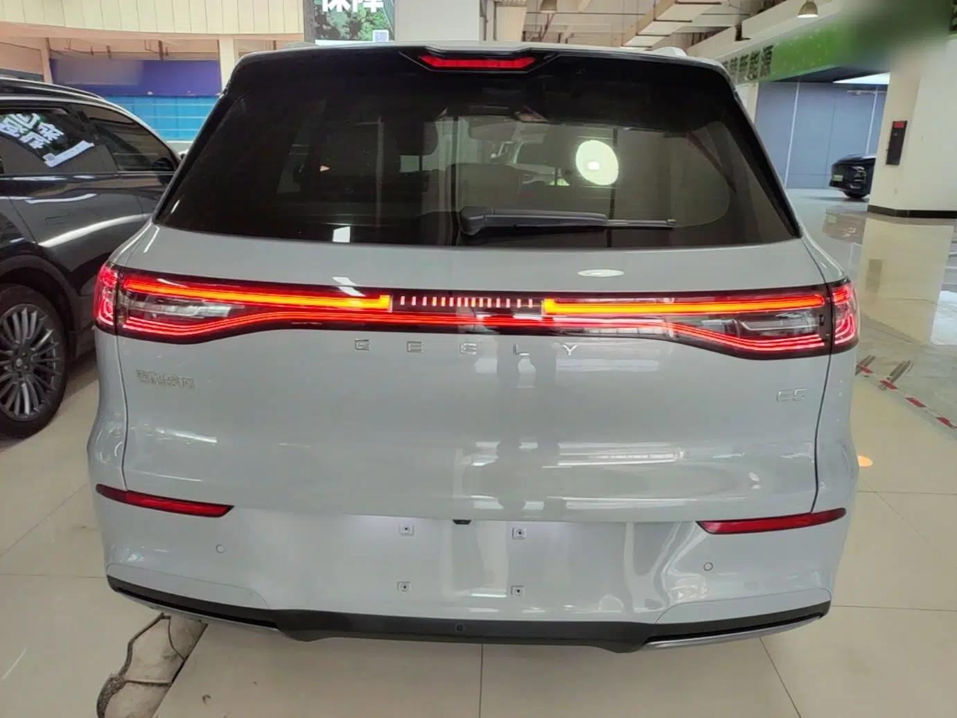 Geely Galaxy E5 2024 530 km Exploration+ Version — миниатюра 3