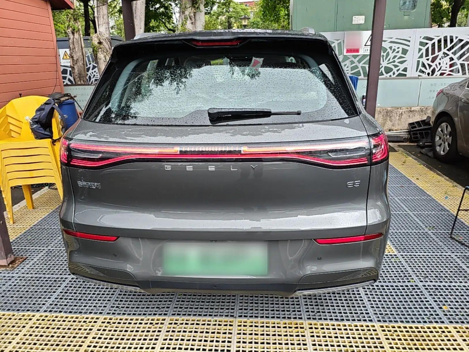 Geely Galaxy E5 2026 Model 610km Exploration+ Edition — миниатюра 4