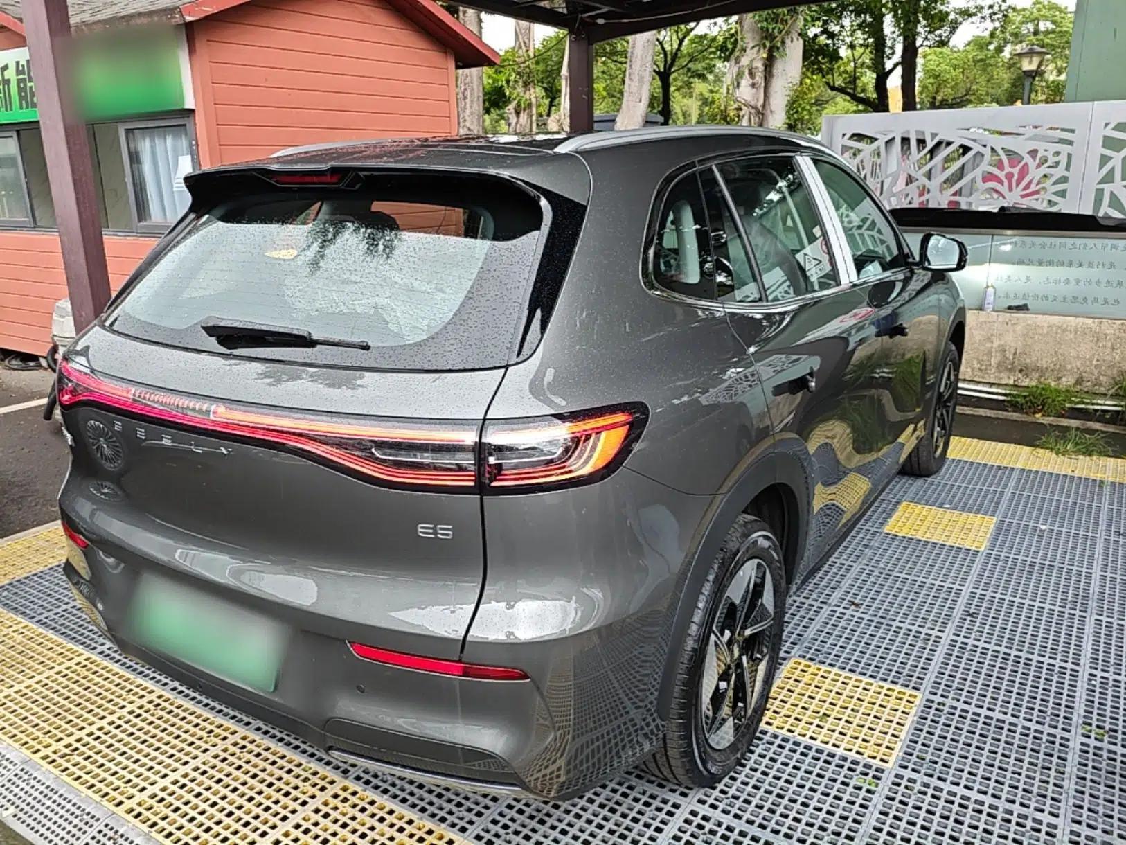 Geely Galaxy E5 2026 Model 610km Exploration+ Edition — миниатюра 5