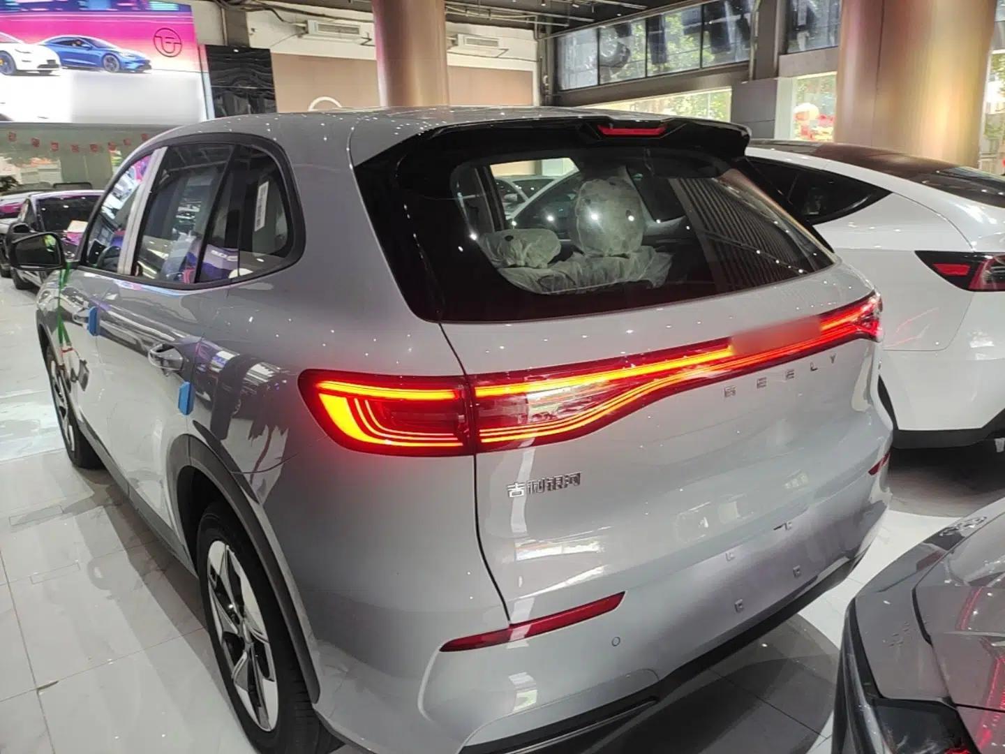 Geely Galaxy E5 2024 Model 530km Business Edition — миниатюра 4