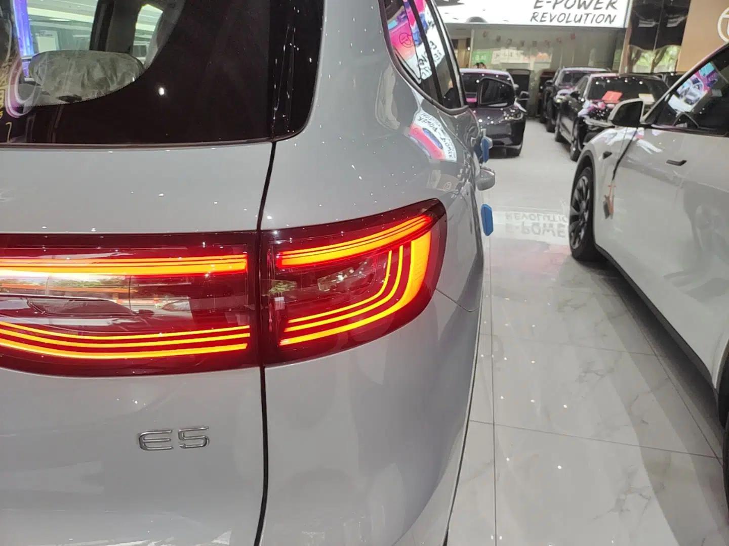 Geely Galaxy E5 2024 Model 530km Business Edition — миниатюра 7