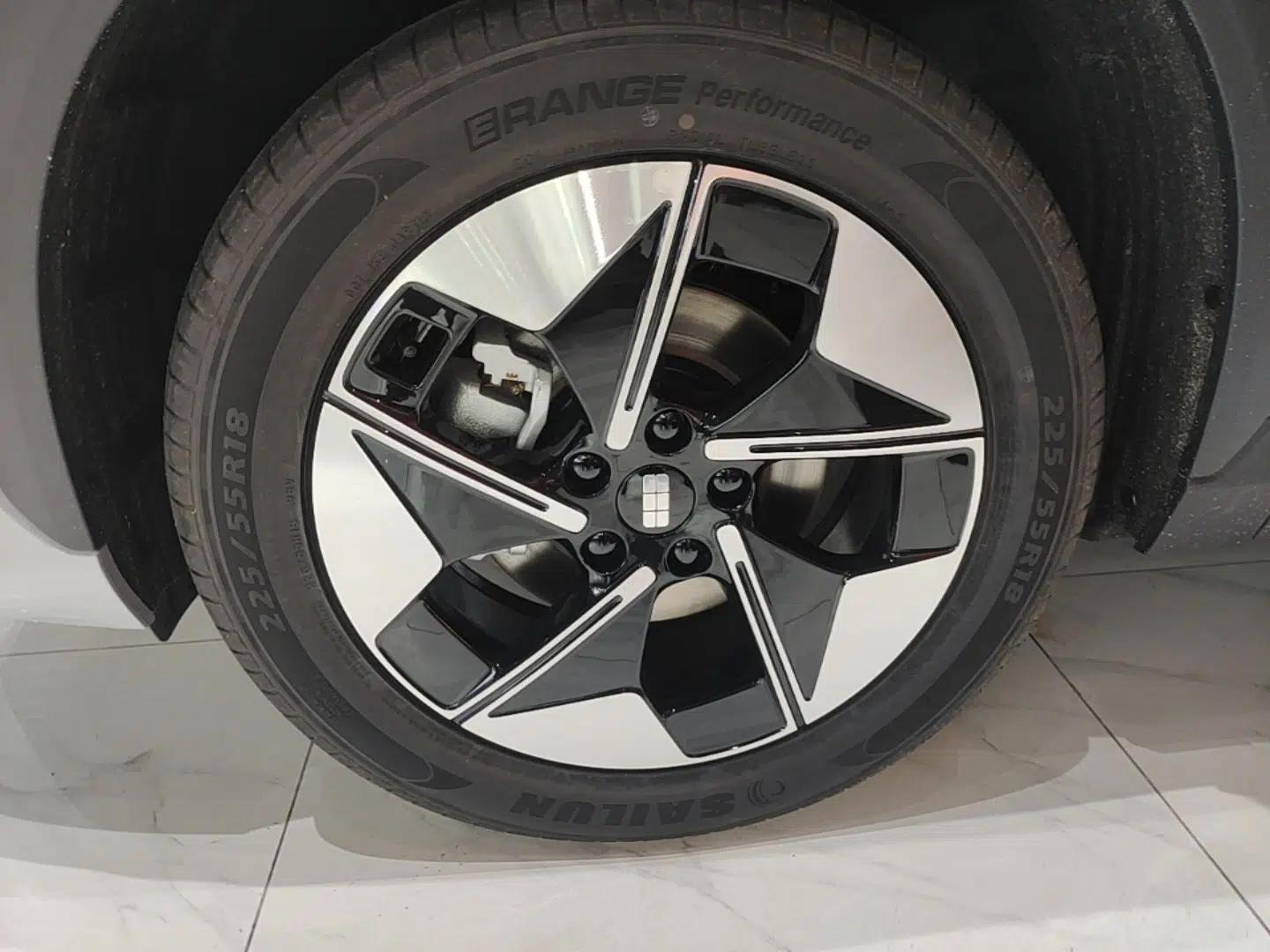 Geely Galaxy E5 2024 Model 530km Business Edition — миниатюра 8