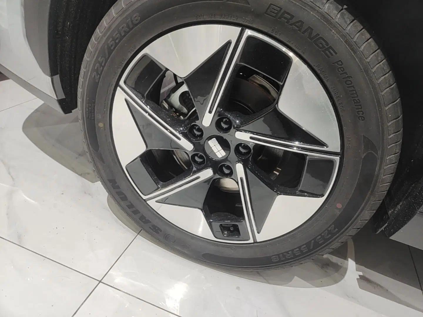 Geely Galaxy E5 2024 Model 530km Business Edition — миниатюра 10