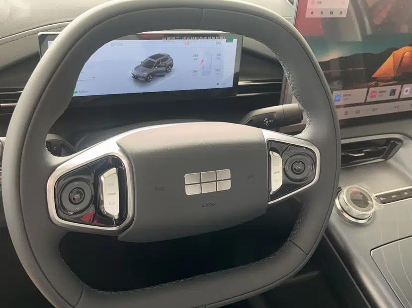 Geely Galaxy E5 2026 Model 530km Launch Edition — миниатюра 26