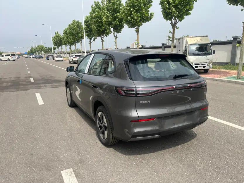 Geely Galaxy E5 2026 Model 530km Launch Edition — миниатюра 8