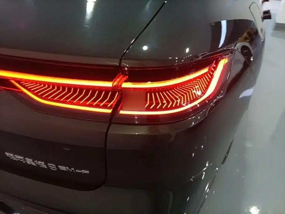 Geely Galaxy 8 2025 130km EM-P Starship Edition — миниатюра 7