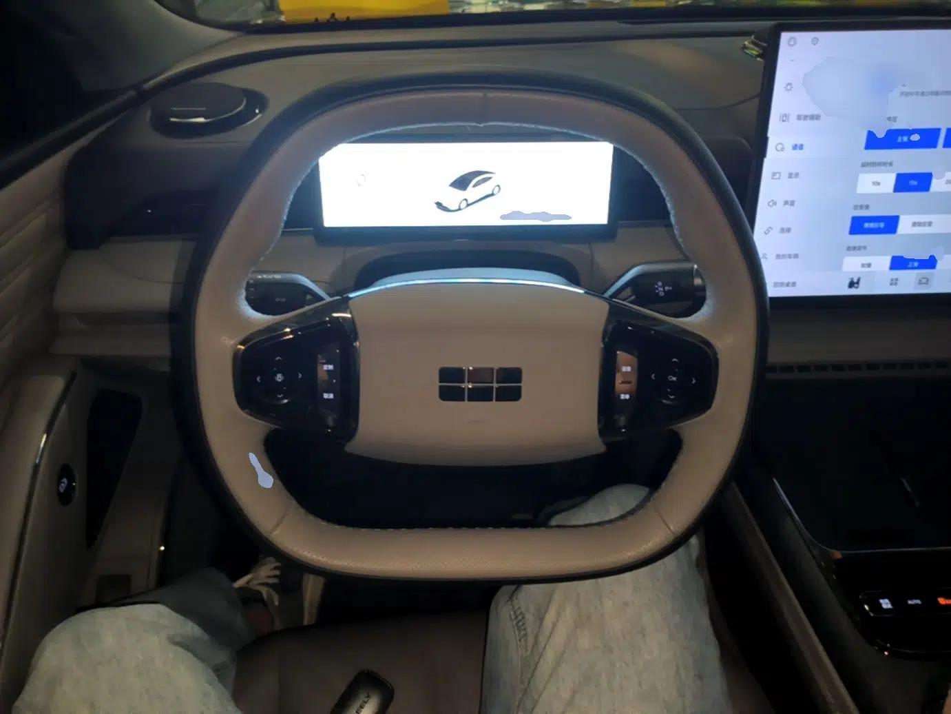 Geely Galaxy 8 2025 130km EM-i Deluxe Edition — миниатюра 14