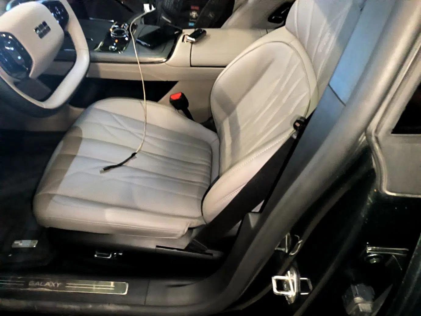 Geely Galaxy 8 2025 130km EM-i Deluxe Edition — миниатюра 18