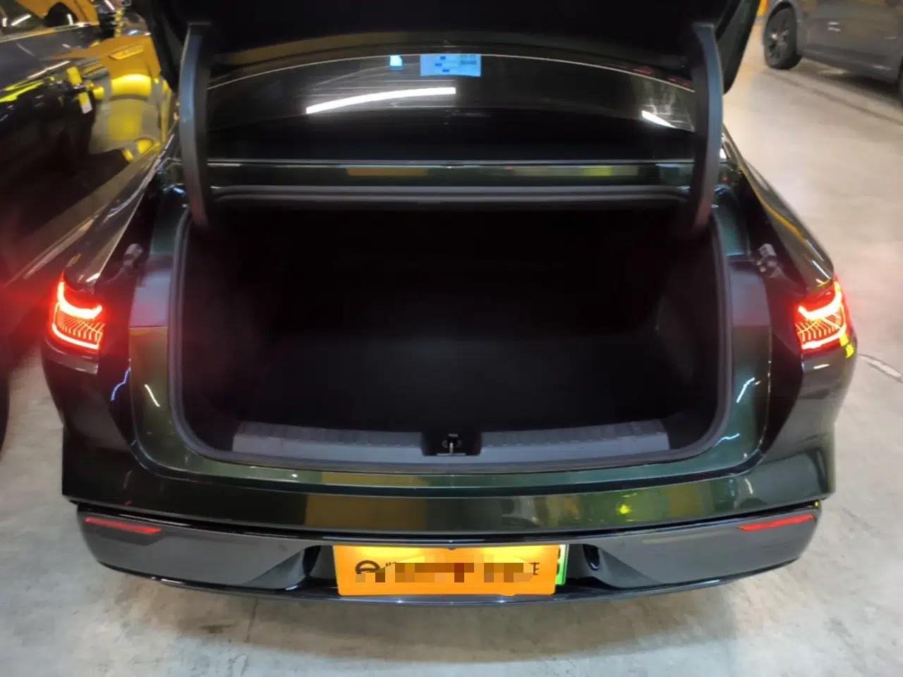 Geely Galaxy 8 2025 130km EM-i Deluxe Edition — миниатюра 22