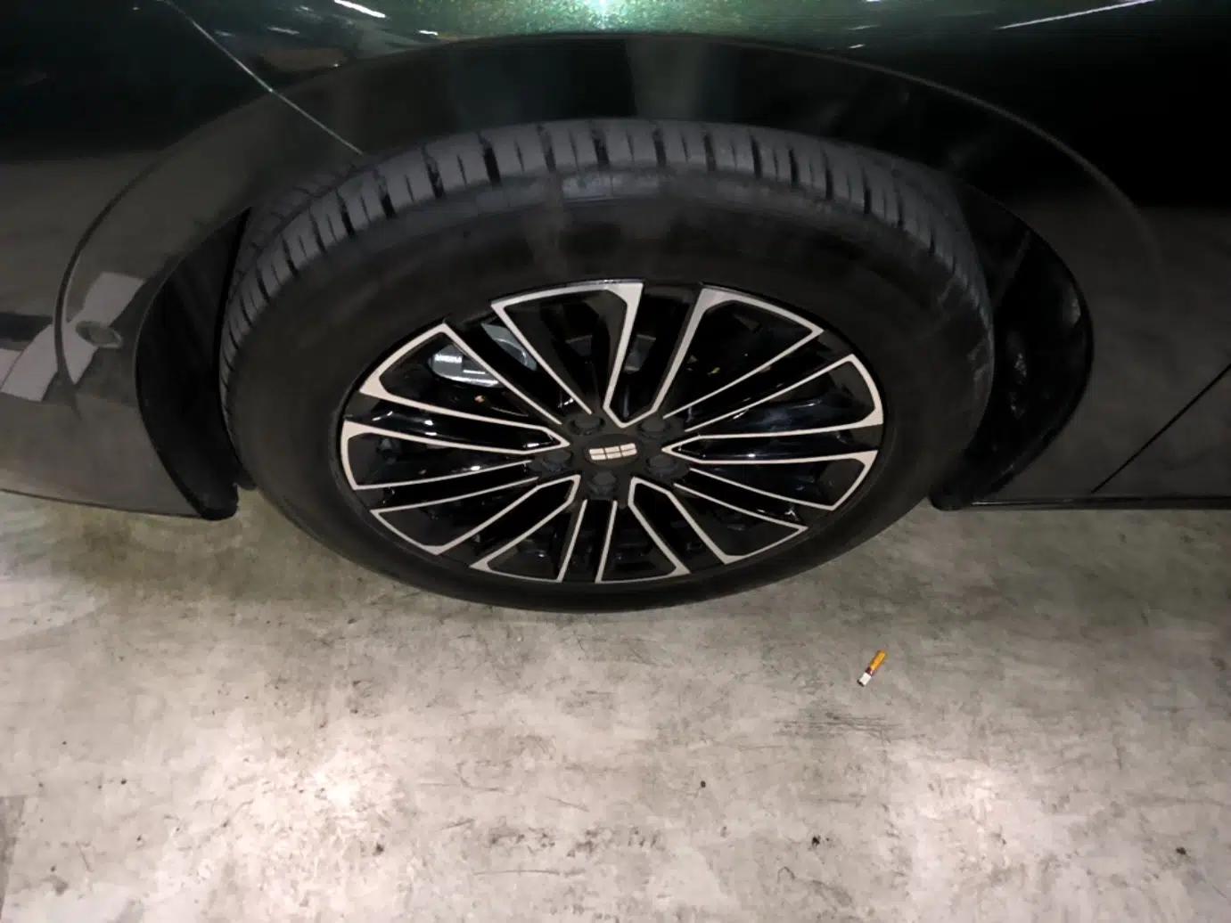 Geely Galaxy 8 2025 130km EM-i Deluxe Edition — миниатюра 8