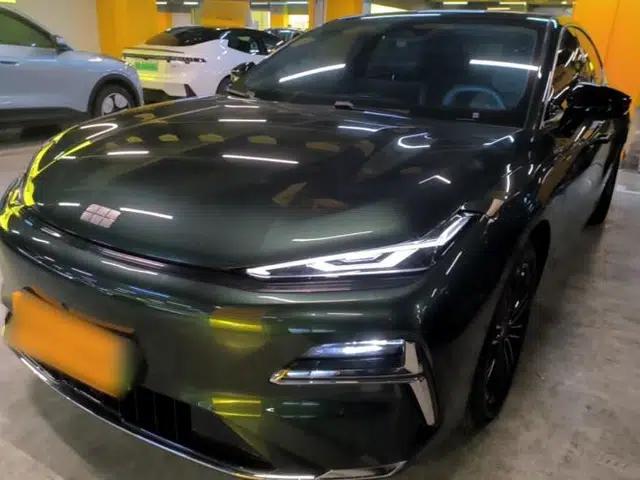 Geely Galaxy 8 2025 130km EM-i Deluxe Edition