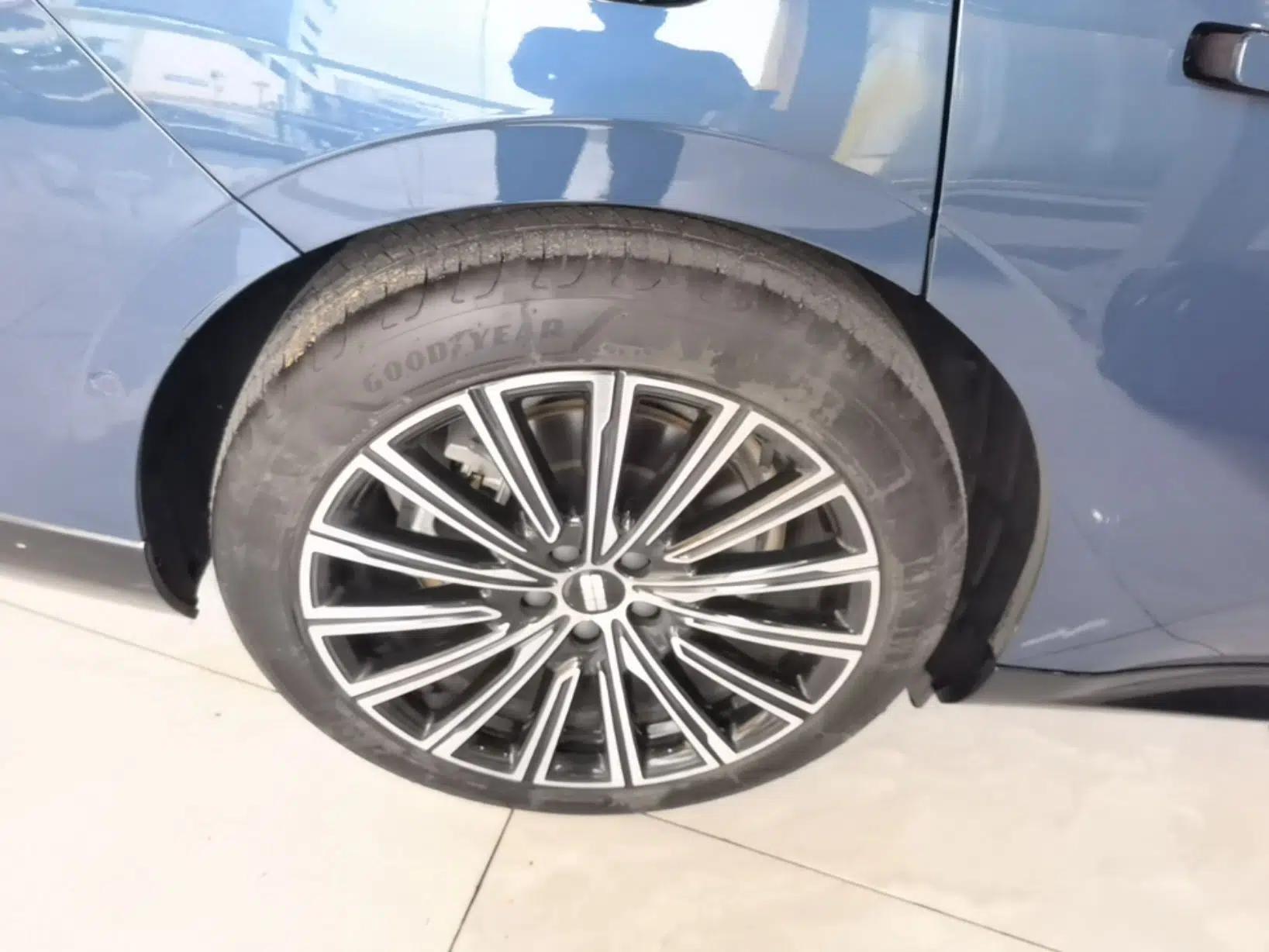 Geely Galaxy 8 2025 130km EM-P Starship Edition — миниатюра 10
