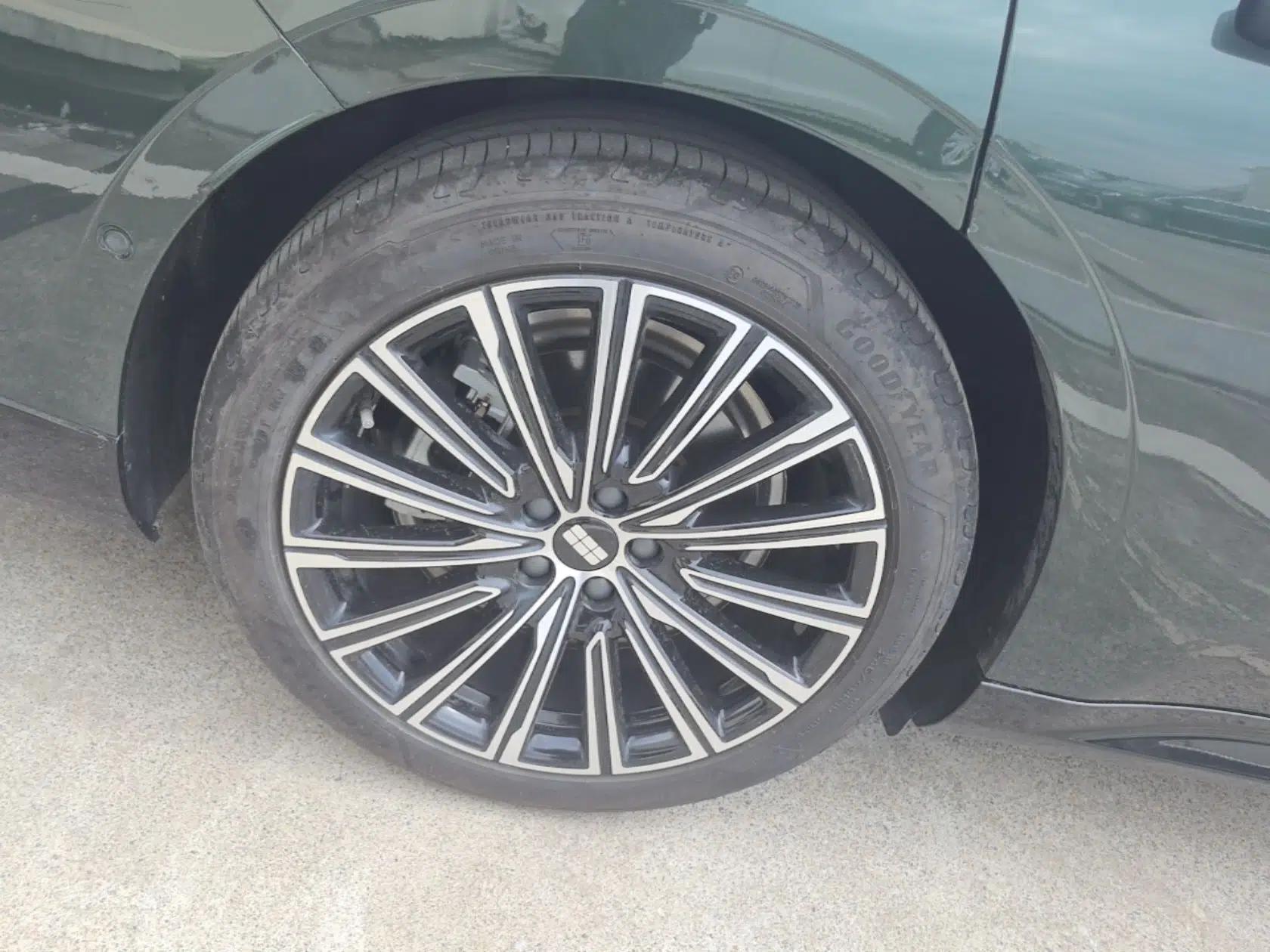 Geely Galaxy 8 2025 130km EM-P Starship Edition — миниатюра 10