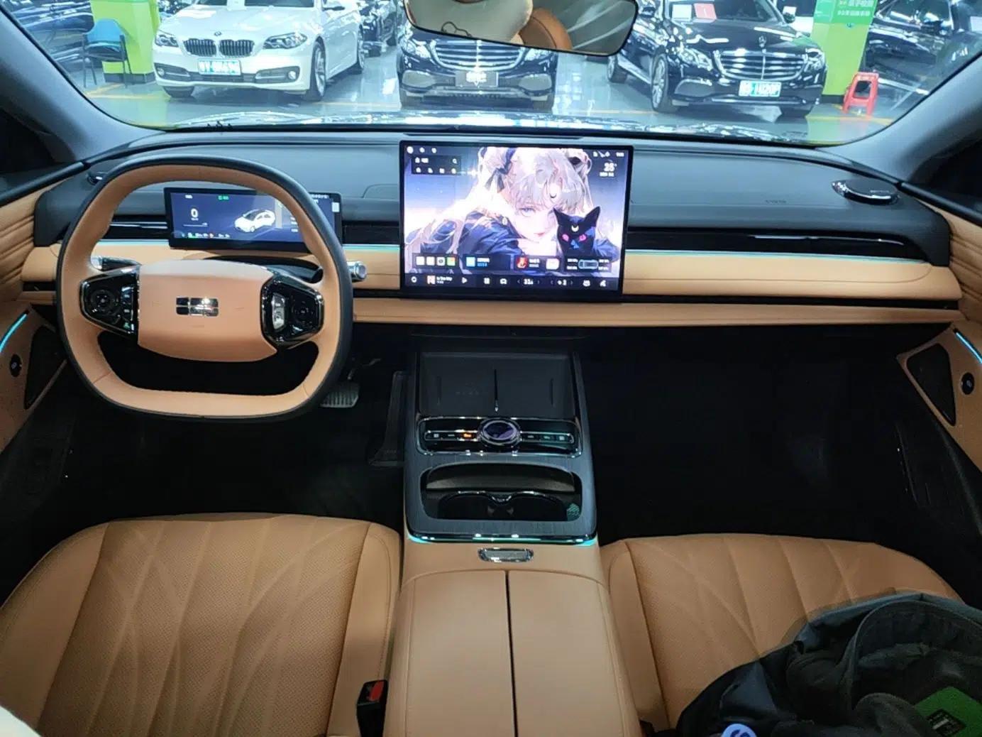 Geely Galaxy 8 2025 130km EM-i Deluxe Edition — миниатюра 13