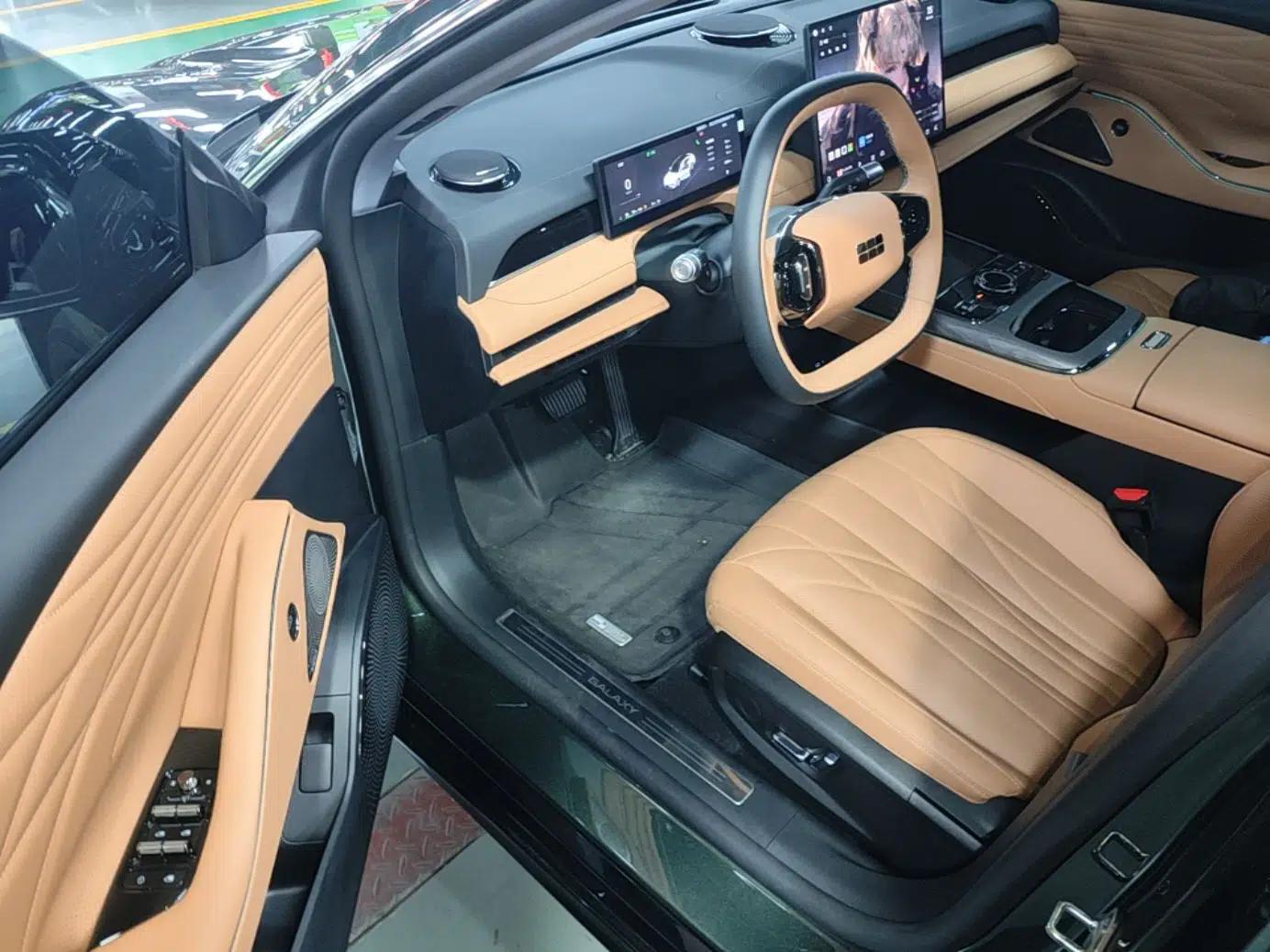 Geely Galaxy 8 2025 130km EM-i Deluxe Edition — миниатюра 19