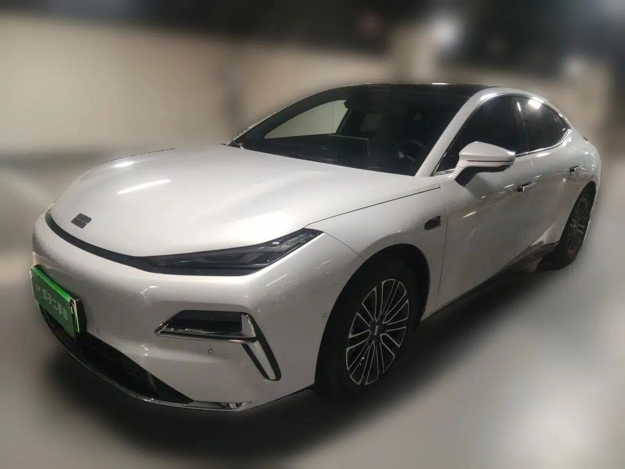Geely Galaxy 8 2025 130km EM-i Prestige Edition — миниатюра 1