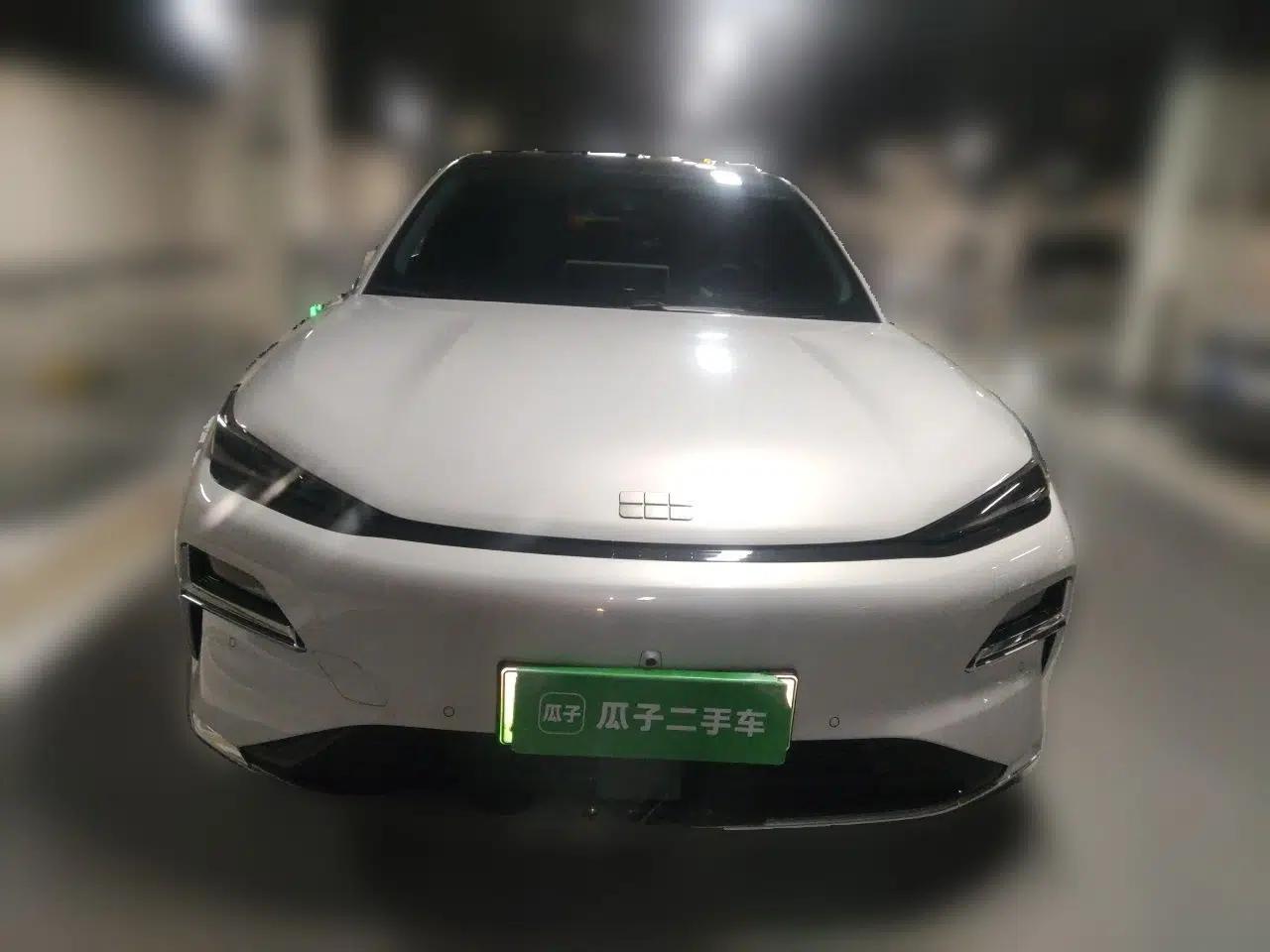 Geely Galaxy 8 2025 130km EM-i Prestige Edition — миниатюра 2