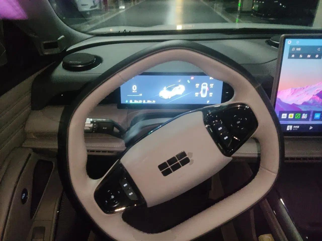 Geely Galaxy 8 2025 130km EM-i Prestige Edition — миниатюра 11