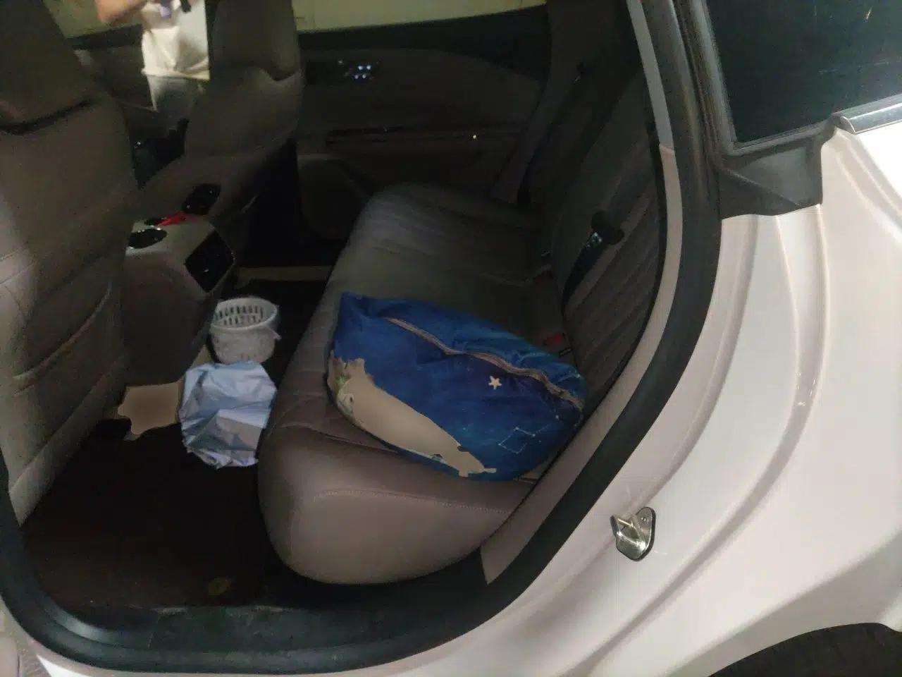 Geely Galaxy 8 2025 130km EM-i Prestige Edition — миниатюра 18