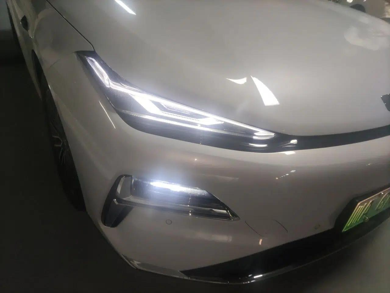 Geely Galaxy 8 2025 130km EM-i Prestige Edition — миниатюра 7