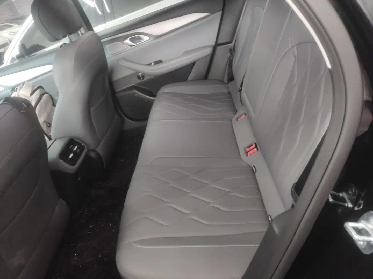 Geely Galaxy A7 2025 Model EM-i 70km Luxury Edition — миниатюра 20