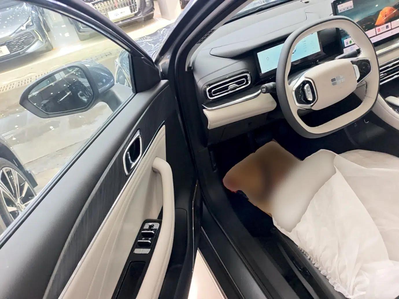 Geely Galaxy Stellar 6 2026 Model 125km Exploration+ Edition — миниатюра 19