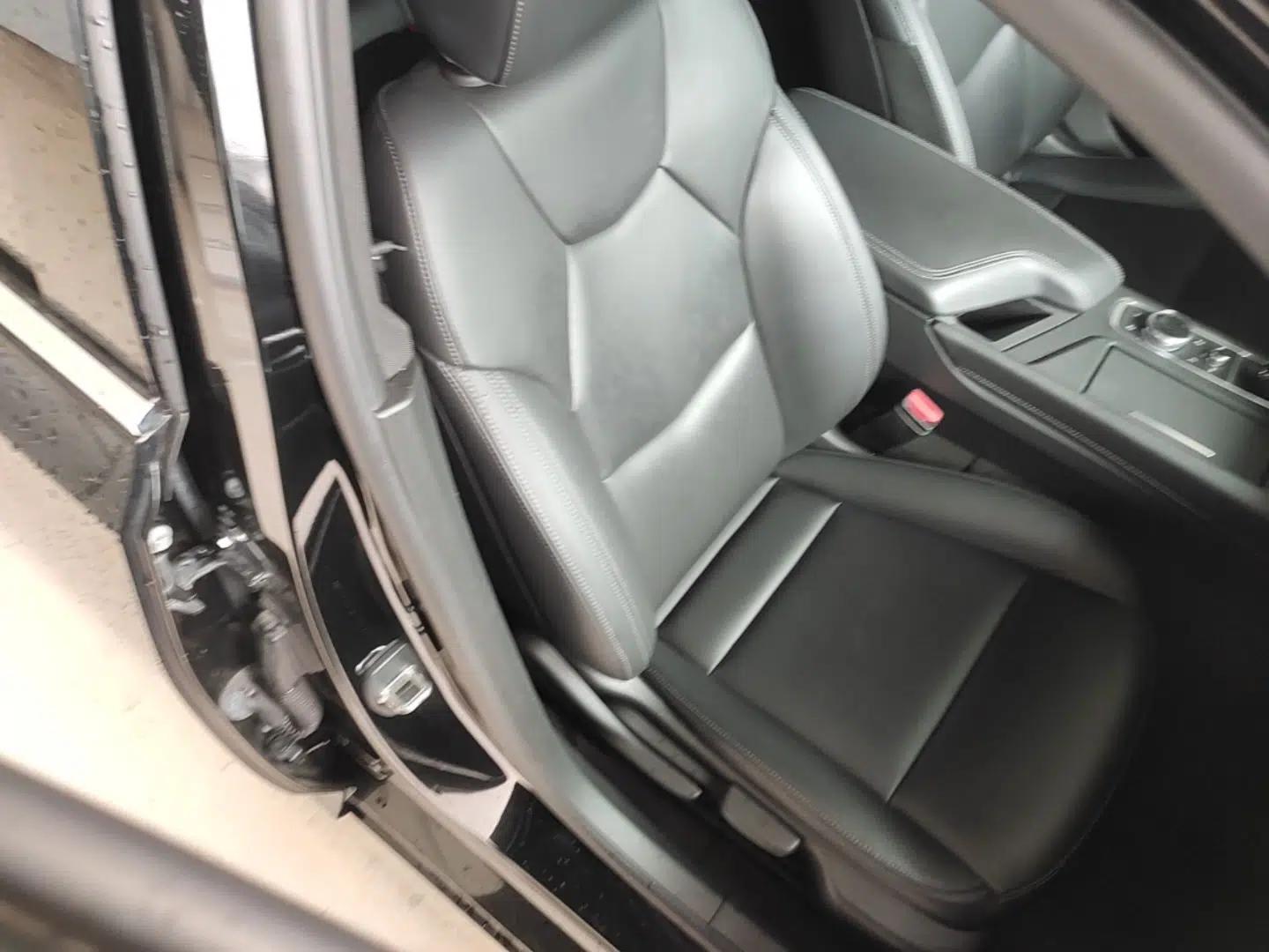 Cadillac CT5 2020 Revised Version 28T Fashion Edition — миниатюра 23