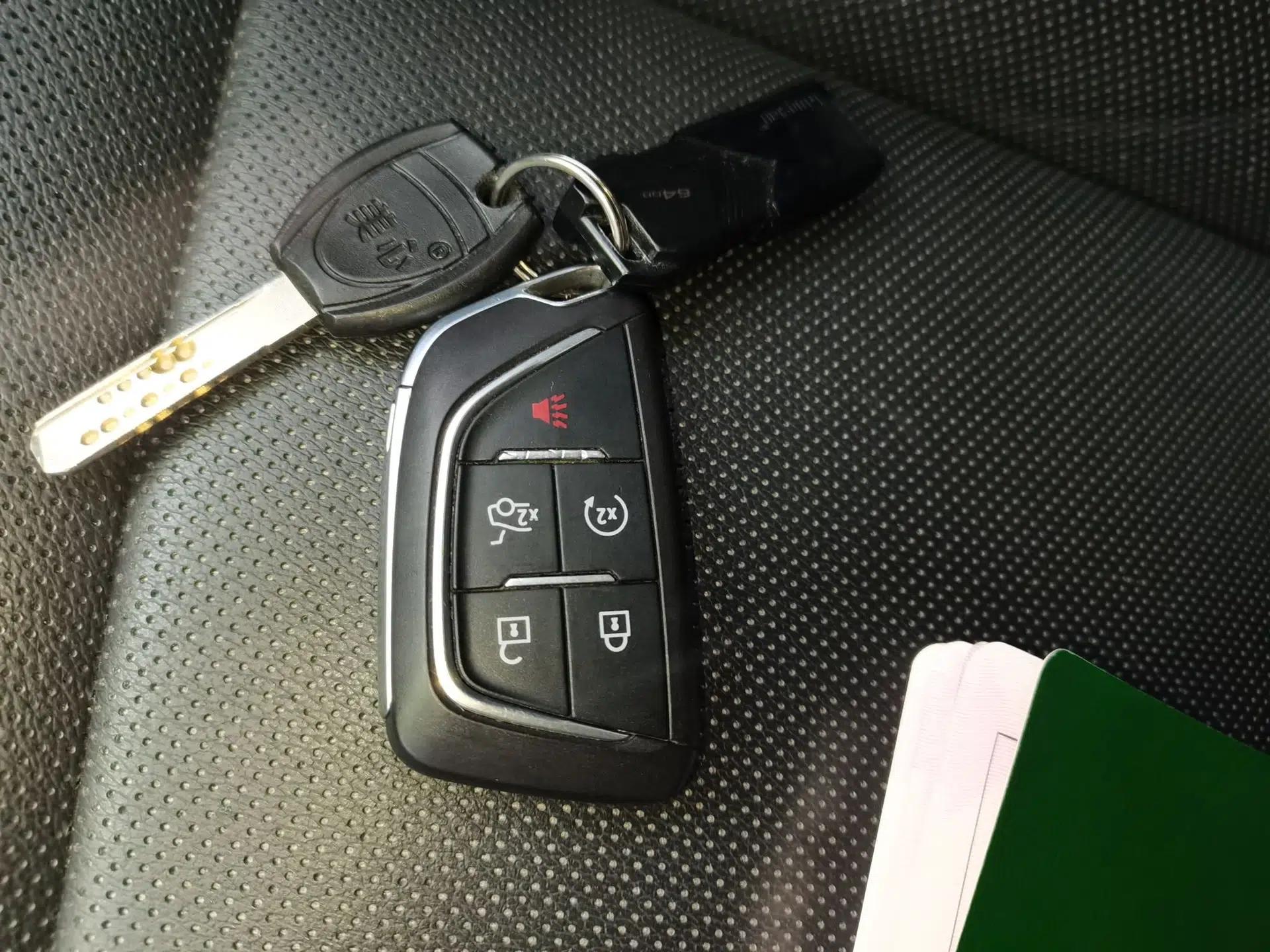 Cadillac CT5 2023 28T Prestige Model — миниатюра 9