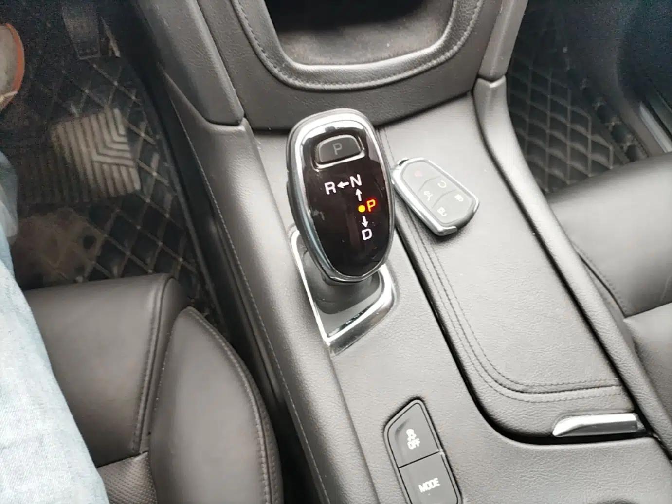 Cadillac XT5 2016 25T Luxury Model — миниатюра 17