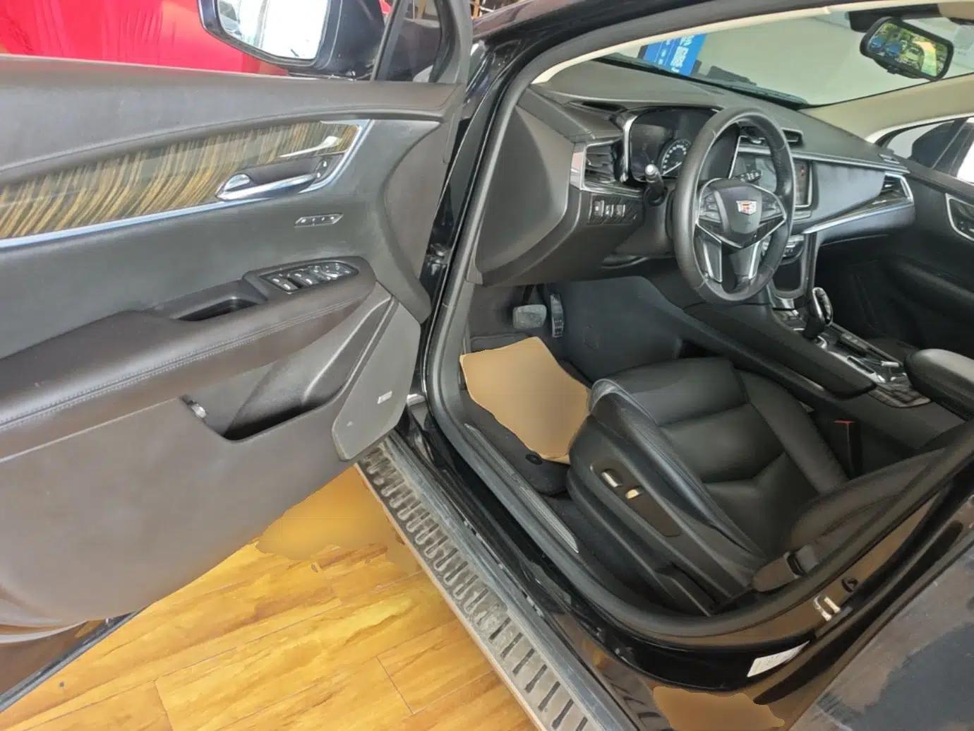 Cadillac XT5 2018 25T Luxury Model — миниатюра 17