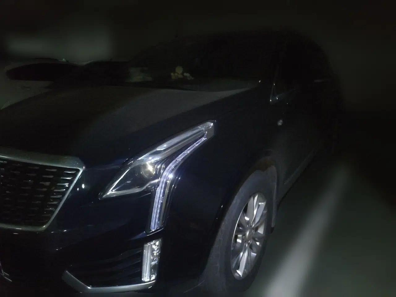 Cadillac XT5 2021 28T Luxury Model — миниатюра 1