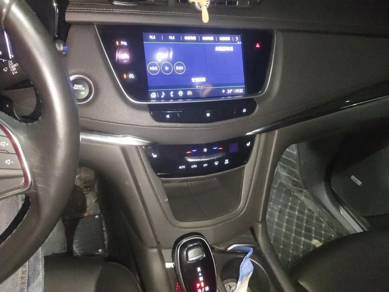 Cadillac XT5 2021 28T Luxury Model — миниатюра 14