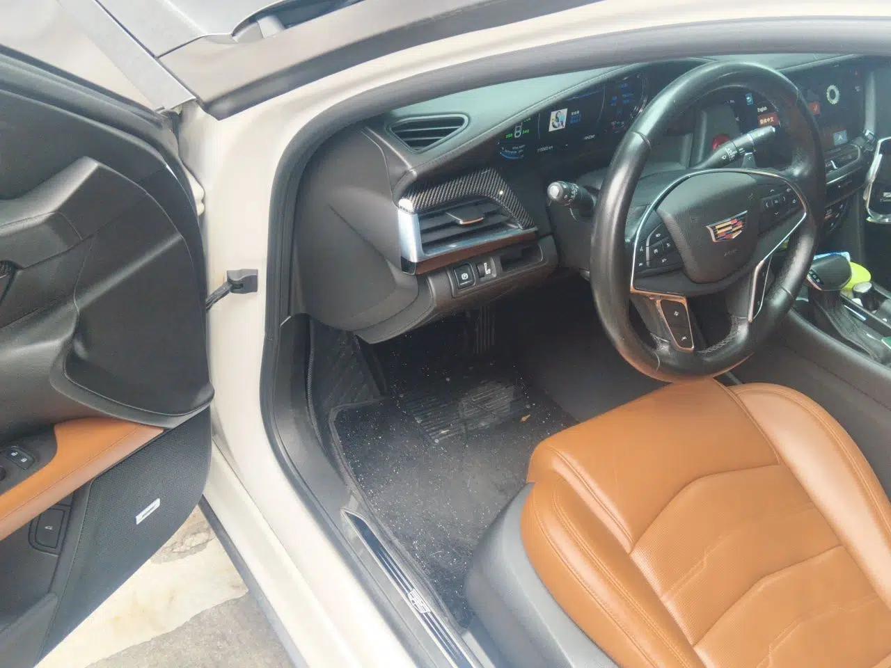 Cadillac CT6 2017 40T Leading Model — миниатюра 17