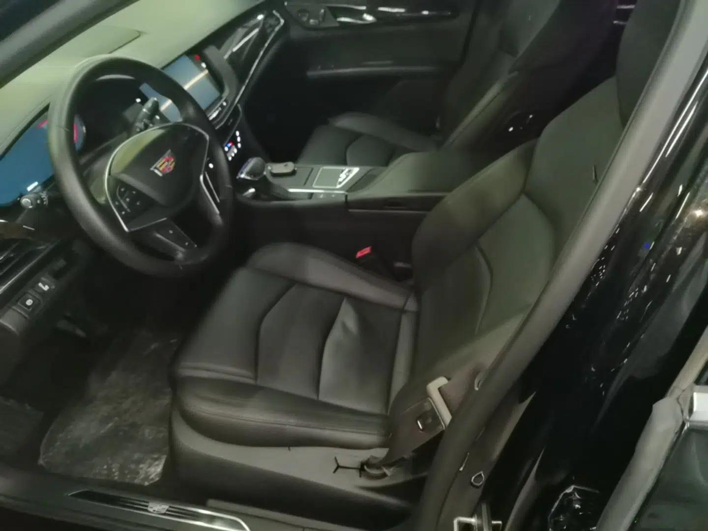 Cadillac CT6 2017 28T Luxury Model — миниатюра 17