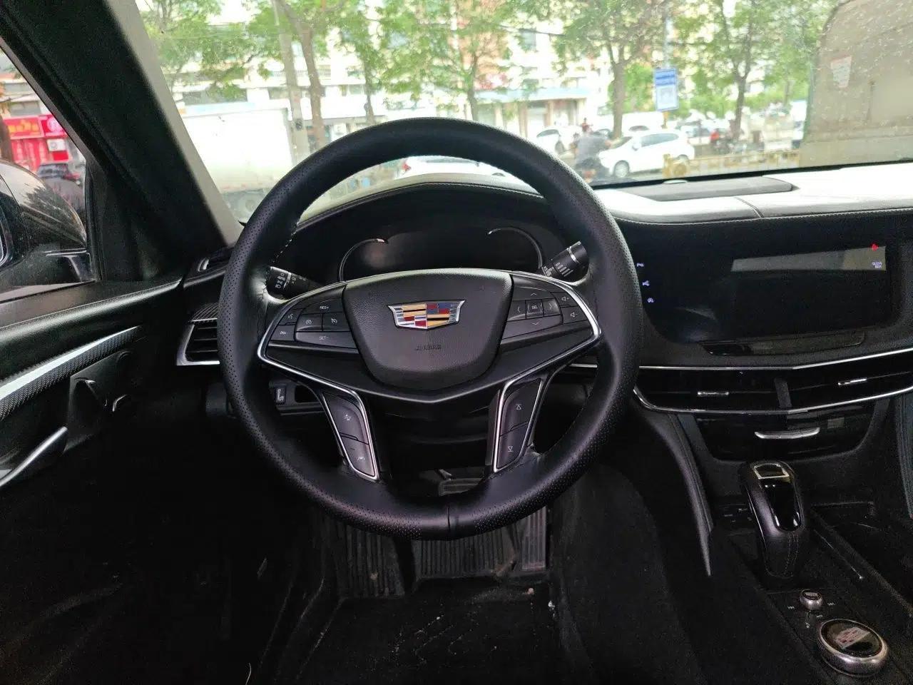 Cadillac CT6 2019 28T Leading Sport Model — миниатюра 11