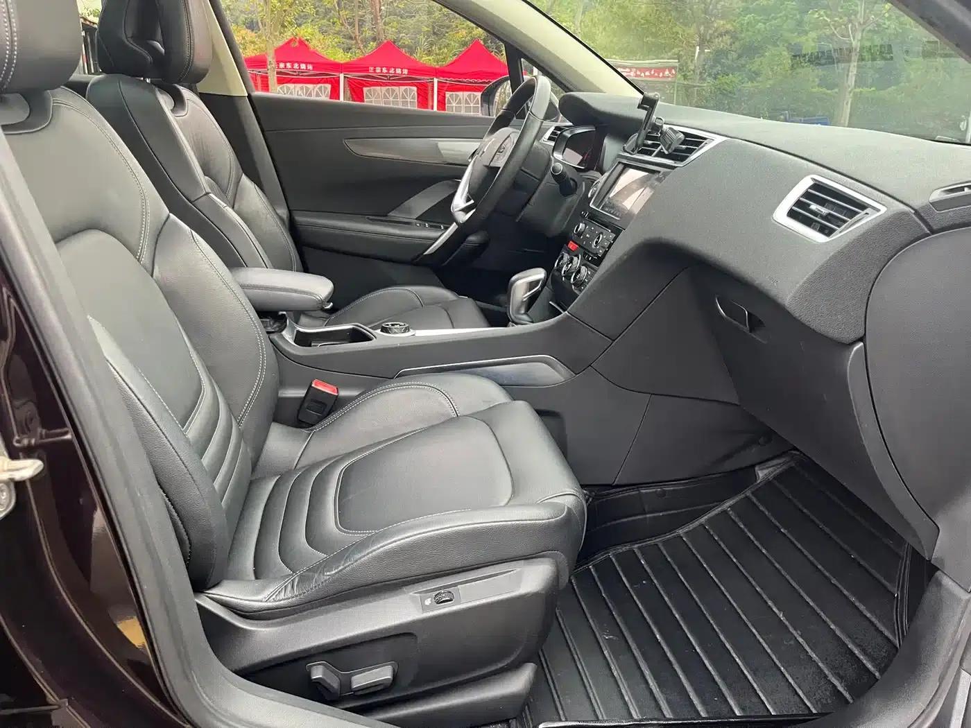 DS 6 2017 1.6T Luxury Edition THP160 — миниатюра 11