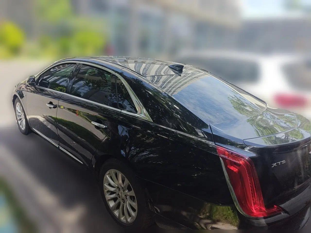 Cadillac XTS 2018 28T Elite Edition — миниатюра 4