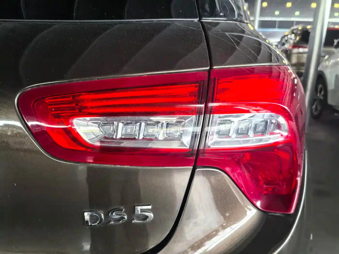 DS 5 2013 1.6T Luxury Edition THP200 — миниатюра 14