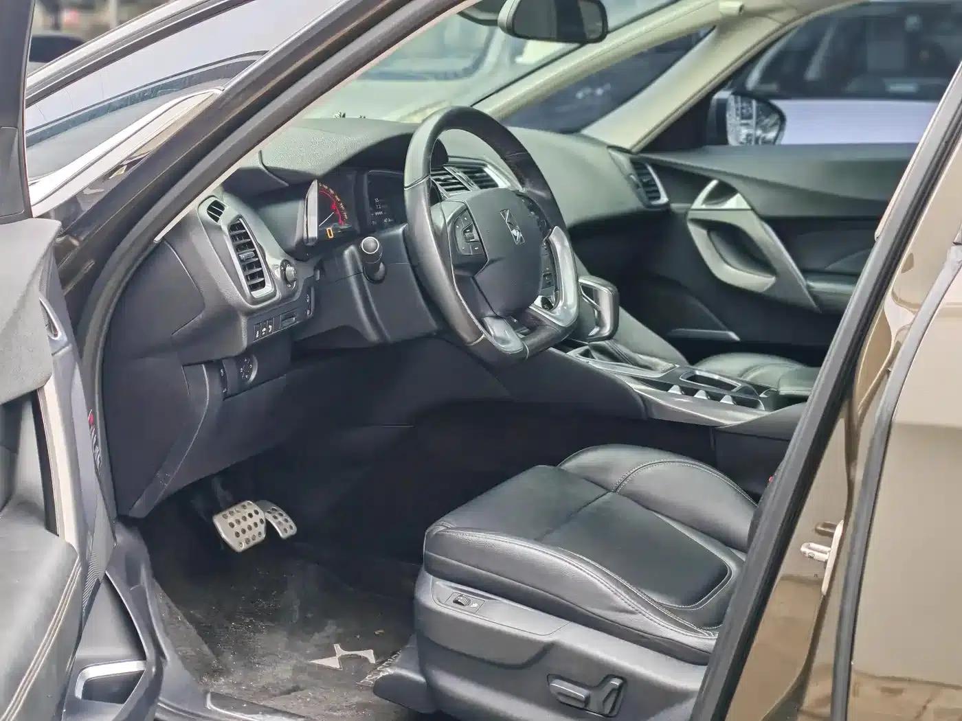 DS 5 2013 1.6T Luxury Edition THP200 — миниатюра 6